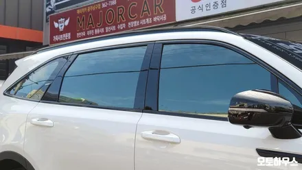 광주 썬팅 전문점 오토하우스 - 기아 쏘렌토 MQ4 레인보우 V90 전체 시공