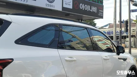 광주 썬팅 전문점 오토하우스 - 기아 쏘렌토 MQ4 레인보우 V90 전체 시공
