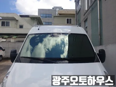 르노마스터밴 캠핑카 넥스가드 열차단썬팅으로 시공했어요 :)