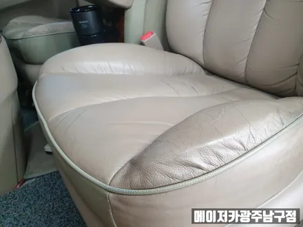 카니발 바닥 시공부터 가죽시트 시공까지 완벽하게