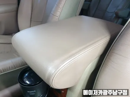 카니발 바닥 시공부터 가죽시트 시공까지 완벽하게
