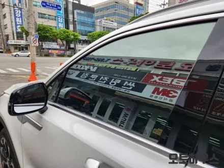MQ4쏘렌토 애니가드 썬팅 신차 열차단썬팅 아이나비 블랙박스