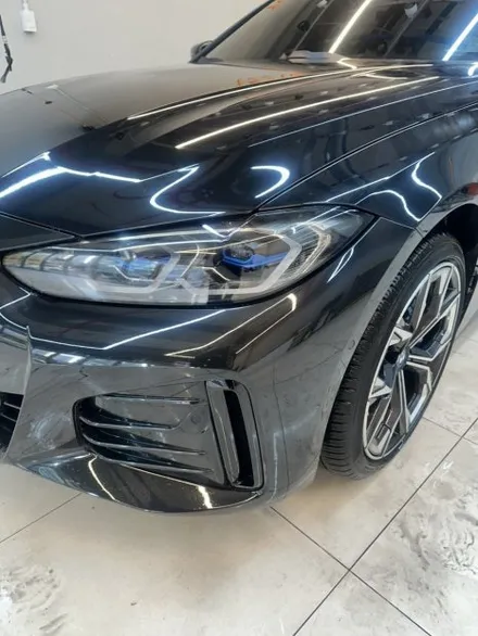 BMW i4 앞범퍼 찢어짐 깨짐 사고수리 후기 성남 수입차 교환도색·자차보험 처리 전문 1991모터스 / 성남 중원