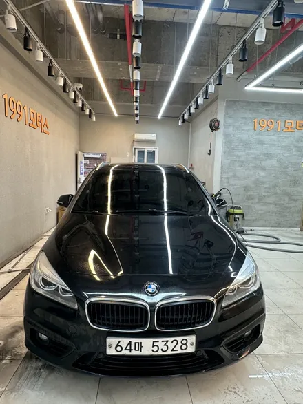 성남 판교 외제차 BMW 2시리즈 액티브 투어러 사이드스텝 뒷문 휀다판금도색 외부 복원수리 자동차보험으로 한 번에 / 성남 중원