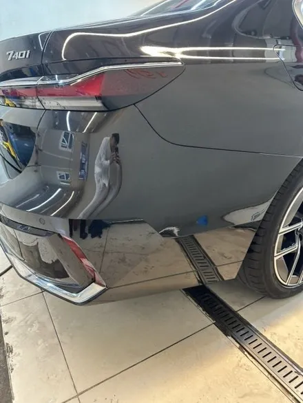 성남 분당 판교 BMW 740i 범퍼 긁힘 외제차 판금도색 외형복원으로 완벽 복원 / 성남 중원