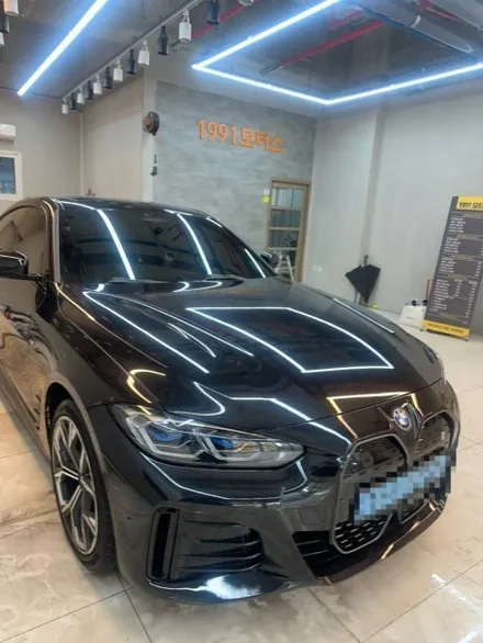 BMW i4 앞범퍼 찢어짐 깨짐 사고수리 후기 성남 수입차 교환도색·자차보험 처리 전문 1991모터스 / 성남 중원