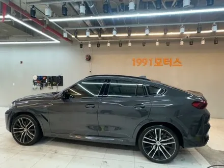 도곡 대치 선릉 BMW X6 범퍼 뒷문 앞문 찌그러짐 사고 판금도색수리로 완벽외형복원 / 성남 중원