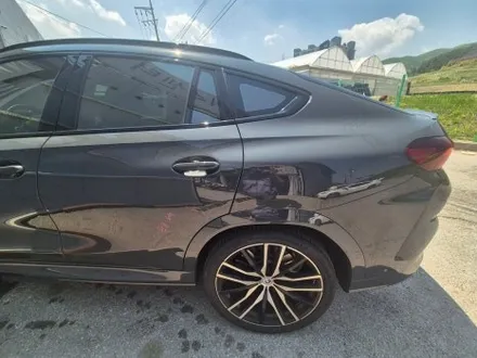 도곡 대치 선릉 BMW X6 범퍼 뒷문 앞문 찌그러짐 사고 판금도색수리로 완벽외형복원 / 성남 중원