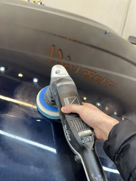 BMW 520i 본넷 석회자국 제거 후기 아파트 지하주차장 누수 피해, 배상보험으로 광택·유리막코팅 복원까지 / 성남 중원