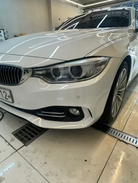 잠실문정가락 외제차 수입차  BMW 420D 그란쿠페 앞범퍼 긁힘 탈착도색 외부복원수리 업체 / 성남 중원