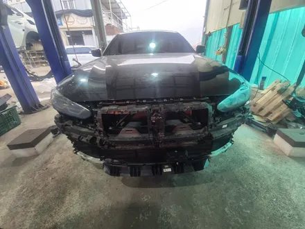 BMW i4 앞범퍼 찢어짐 깨짐 사고수리 후기 성남 수입차 교환도색·자차보험 처리 전문 1991모터스 / 성남 중원