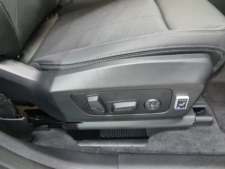 부산경남 BMW X2 액티브 투어러 운전석, 조수석 통풍시트 시공