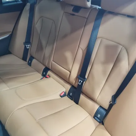 부산경남 BMW 320i 2열 열선 시트 시공