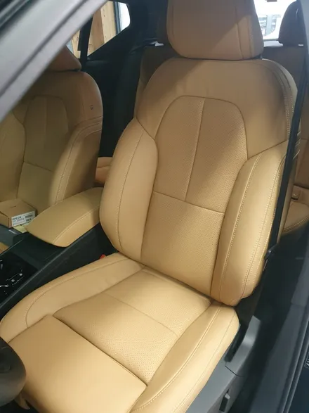 볼보 XC 40 운전석 통풍시트 시공