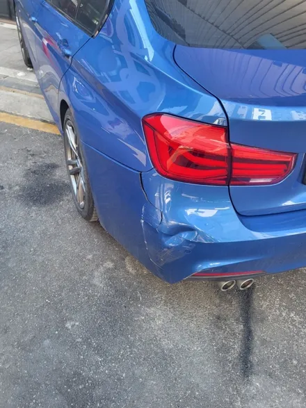 BMW 320D  하남 자동차수리잘하는곳 미사외형복원 자동차수리 찌그러짐복원 범퍼교체 / 경기 하남