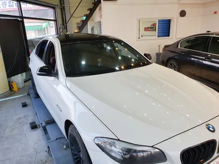 원주랩핑 BMW F10 5시리즈 루프스킨 + 사이드미러 랩핑 / 원주 행구로