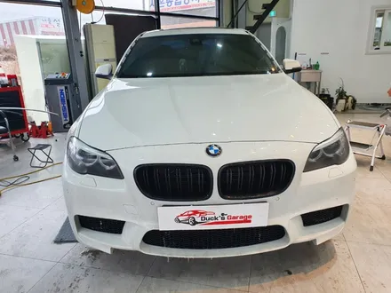 원주랩핑 BMW F10 5시리즈 루프스킨 + 사이드미러 랩핑 / 원주 행구로