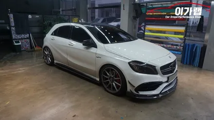 벤츠 A45 AMG 앞 프론트 하단부분 포인트랩핑 에이버리 블랙유광! 김포이가랩에서~ [김포랩핑][인천랩핑][일산랩핑][김포카스킨] / 경기 김포 통진
