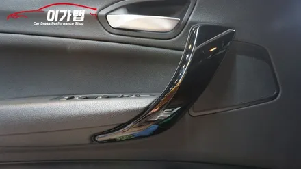 BMW 118D 실내 3M2080 매트릭스블랙 & 라이트필름 김포 이가랩 에서 [김포랩핑][실내랩핑][포인트랩핑][랩핑전문점][PPF] / 경기 김포 통진