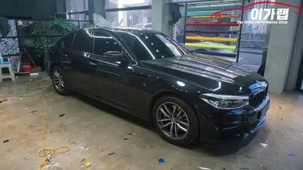 BMW 530i 그릴 블랙유광펄 포인트랩핑 ! 테일램프라이트필름 김포 이가랩 에서~! [그릴랩핑][라이트필름][김포이가랩][이가랩][PPF] / 경기 김포 통진