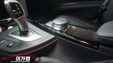 BMW320D 하이그로시 기스방지&드레스업효과 3M1080매트릭스블랙으로 랩핑!!김포이가랩에서~!!!!!! / 경기 김포 통진