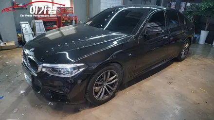 BMW 530i 그릴 블랙유광펄 포인트랩핑 ! 테일램프라이트필름 김포 이가랩 에서~! [그릴랩핑][라이트필름][김포이가랩][이가랩][PPF] / 경기 김포 통진