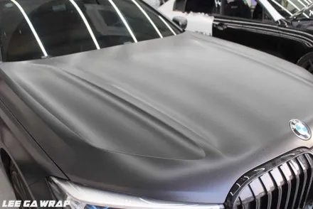 BMW 7시리즈 사틴블랙 전체랩핑 제거!  원도장 블랙유광으로 깔끔하게 원복! / 경기 김포 통진