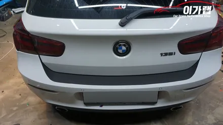 BMW 1시리즈 루프스킨 제거 & 뒷범퍼하단 포인트랩핑 ! 김포 이가랩 에서 [김포랩핑][필름제거][전체랩핑제거][랩핑맛집][김포랩핑샵] / 경기 김포 통진