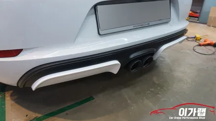 포르쉐 718GTS 디퓨져 랩핑  옵션추가를 해서 큰돈 나가는것보단 합리적인 가격 랩핑으로 / 경기 김포 통진