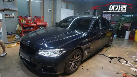 BMW530i 창문틀 크롬가리기! 크롬없애기! 크롬을 싫어하는분은 강력추천! 김포이가랩에서~[김포랩핑][인천랩핑][일산랩핑][김포카스킨] / 경기 김포 통진