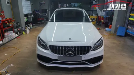 벤츠 C220D AMG풀튜닝 차량 테일램프 라이트필름 그레이블랙 톤다운 ! 김포이가랩에서~ [김포랩핑][일산랩핑][김포라이트필름][라이트톤다운] / 경기 김포 통진