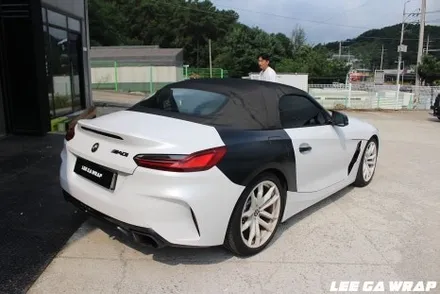 BMW Z4 전체랩핑 사고로인해 유광화이트에서 사틴화이트로 재시공해드렸습니다! / 경기 김포 통진