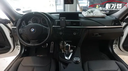 BMW 3GT 실내 우드에서 3M2080 매트릭스블랙 으로 탈바꿈 ! 김포 이가랩 에서 [김포실내랩핑][3M2080매트릭스블랙][랩핑전문점] / 경기 김포 통진