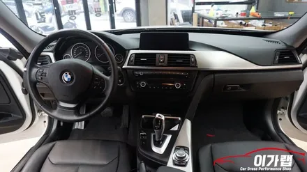 BMW 3GT 실내 우드에서 3M1080 티타늄브러쉬 한층더 고급스러움! [김포랩핑][BMW실내랩핑][포인트랩핑][김포맛집][김포랩핑샵] / 경기 김포 통진