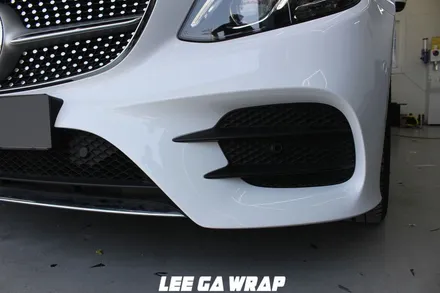 벤츠 E220D 카브리올레 은색에서 유로마스터 고광택필름 화이트 색으로 ! 오픈카는 화이트색이죠! / 김포, 파주, 인천