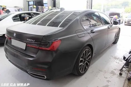 BMW 7시리즈 사틴블랙 전체랩핑 제거!  원도장 블랙유광으로 깔끔하게 원복! / 경기 김포 통진