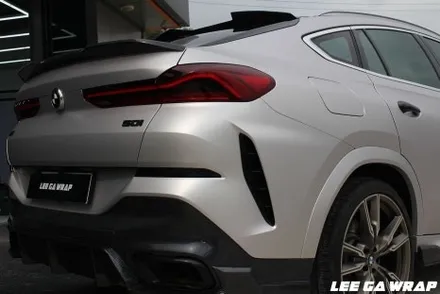BMW X6 M50i 전체랩핑 사틴실버 헤드라이트톤다운 까지 !! / 경기 김포 통진