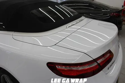 벤츠 E220D 카브리올레 은색에서 유로마스터 고광택필름 화이트 색으로 ! 오픈카는 화이트색이죠! / 김포, 파주, 인천