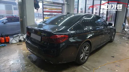 BMW 530i 그릴 블랙유광펄 포인트랩핑 ! 테일램프라이트필름 김포 이가랩 에서~! [그릴랩핑][라이트필름][김포이가랩][이가랩][PPF] / 경기 김포 통진
