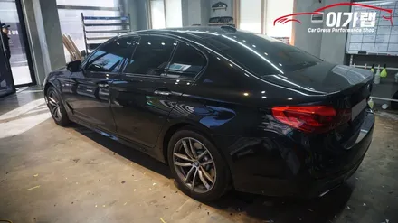 BMW 530i 그릴 블랙유광펄 포인트랩핑 ! 테일램프라이트필름 김포 이가랩 에서~! [그릴랩핑][라이트필름][김포이가랩][이가랩][PPF] / 경기 김포 통진