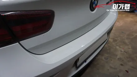BMW 1시리즈 루프스킨 제거 & 뒷범퍼하단 포인트랩핑 ! 김포 이가랩 에서 [김포랩핑][필름제거][전체랩핑제거][랩핑맛집][김포랩핑샵] / 경기 김포 통진