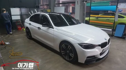 BMW320D 하이그로시 잔기스&지문자국을 없애다 3M1080 블랙브러쉬로 고급스러움을 한층더!!! 김포이가랩에서!!!! / 경기 김포 통진