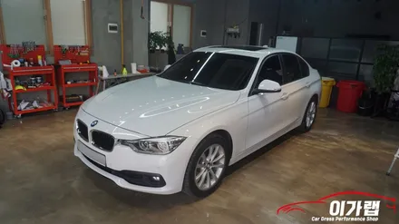 BMW320D 하이그로시 기스방지&드레스업효과 3M1080매트릭스블랙으로 랩핑!!김포이가랩에서~!!!!!! / 경기 김포 통진
