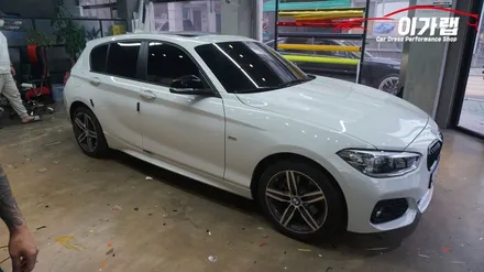 BMW 118D 실내 3M2080 매트릭스블랙 & 라이트필름 김포 이가랩 에서 [김포랩핑][실내랩핑][포인트랩핑][랩핑전문점][PPF] / 경기 김포 통진