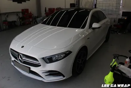 벤츠 A35 AMG 포인트랩핑 루프스킨 &사이드미러& 그릴 크롬딜리트 라이트PPF 작업까지 한번에 / 김포, 파주, 인천