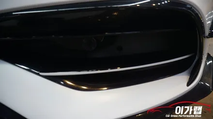 벤츠 A45AMG 4기통 탑! 전체랩핑 에이버리사틴화이트 & 라이트필름 / 김포, 파주, 인천