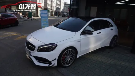 벤츠 A45AMG 4기통 탑! 전체랩핑 에이버리사틴화이트 & 라이트필름 / 김포, 파주, 인천