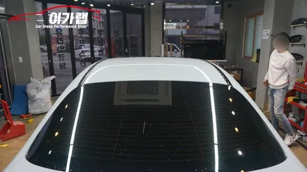 벤츠 E클래스 E220D 화이트차량의 머리카락을 심다!! 김포이가랩 에서 루프스킨 시공작업기!!!!! / 경기 김포 통진