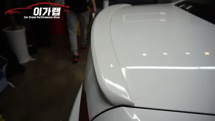 기아 로체이노베이션 루프스킨 & 스포일러 에이버리블랙유광으로 스포티하게 탈바꿈!! 김포이가랩에서 완벽시공!! / 경기 김포 통진