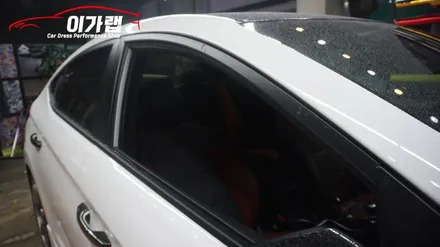 아반떼 스포츠 창문몰딩 순정블랙무광에서 에이버리 블랙유광으로!!김포 이가랩 에서~![김포랩핑][김포랩핑][크롬가리기][몰딩랩핑][PPF] / 경기 김포 통진